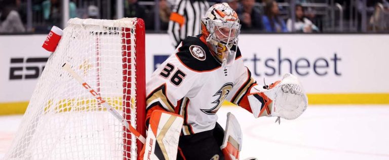 John Gibson would like to leave the Ducks