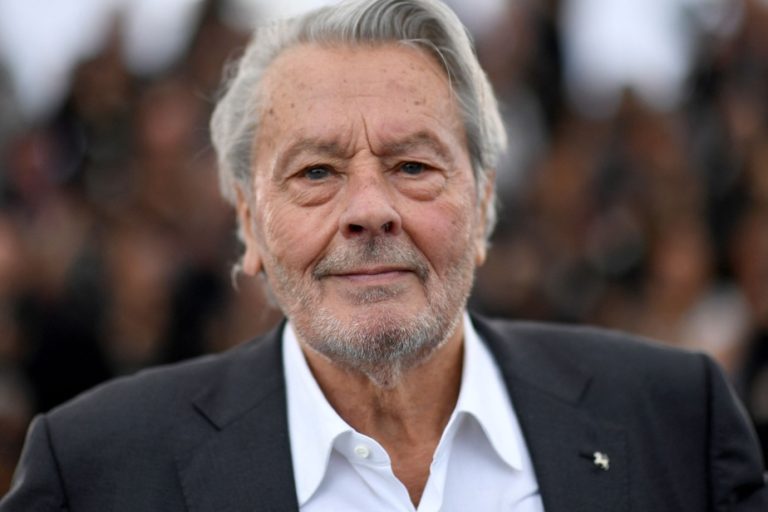 Judicial investigation |  Alain Delon victim of moral harassment?