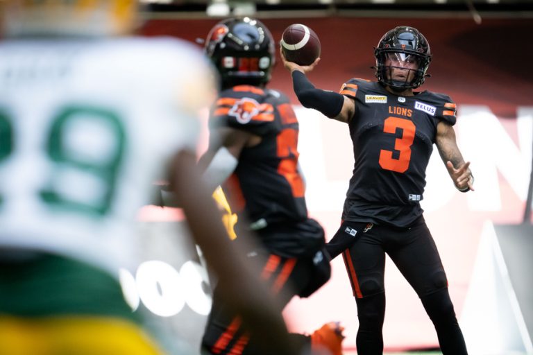 Larks — Lions |  The Birds prepare for the best Vernon Adams