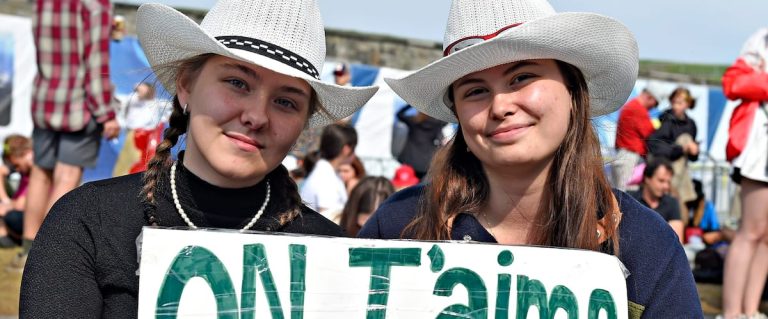 Les Cowboys Fringants at the Festival d’été de Québec: huge wave of love for Karl Tremblay