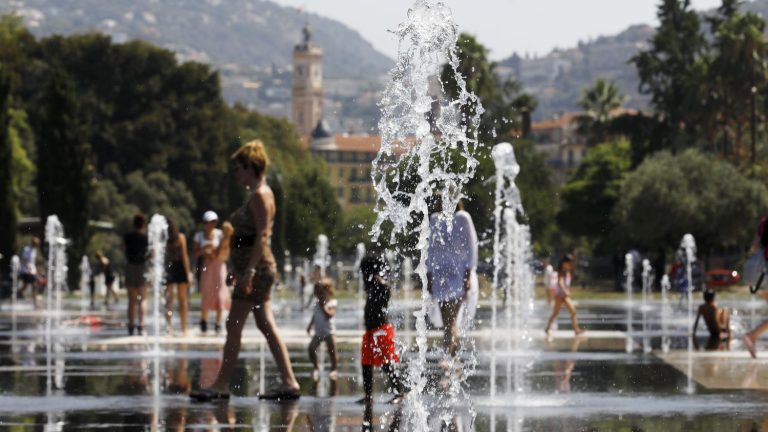 MAPS.  Which are the fifty cities where it is the hottest in summer in France?