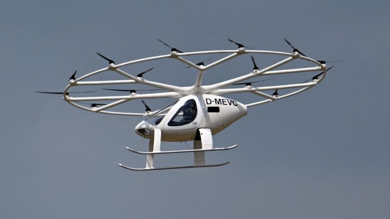 Major technological challenges.  Flying taxis in Paris for the 2024 Olympics