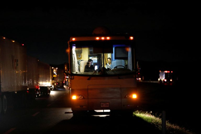 Mexico |  The fall of a bus in a ravine leaves at least 25 dead