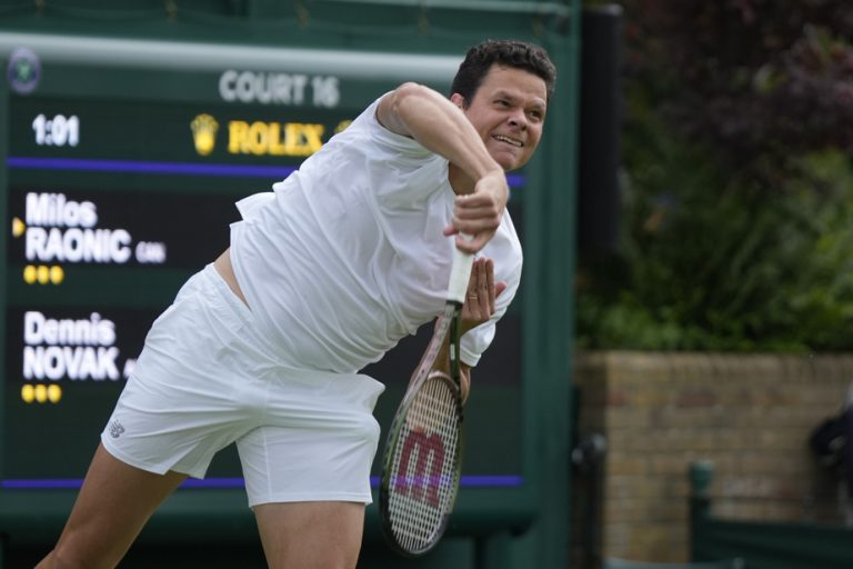 Milos Raonic signs his first victory at Wimbledon since 2019