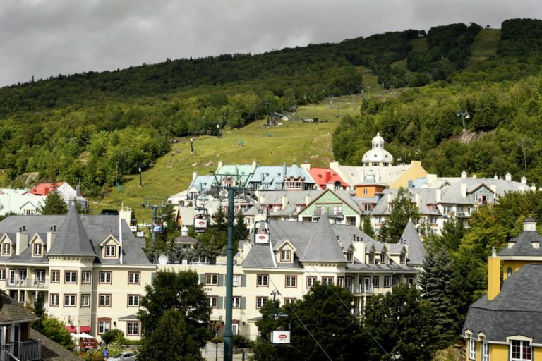 Mont-Tremblant |  Two people in critical condition after gondola crash