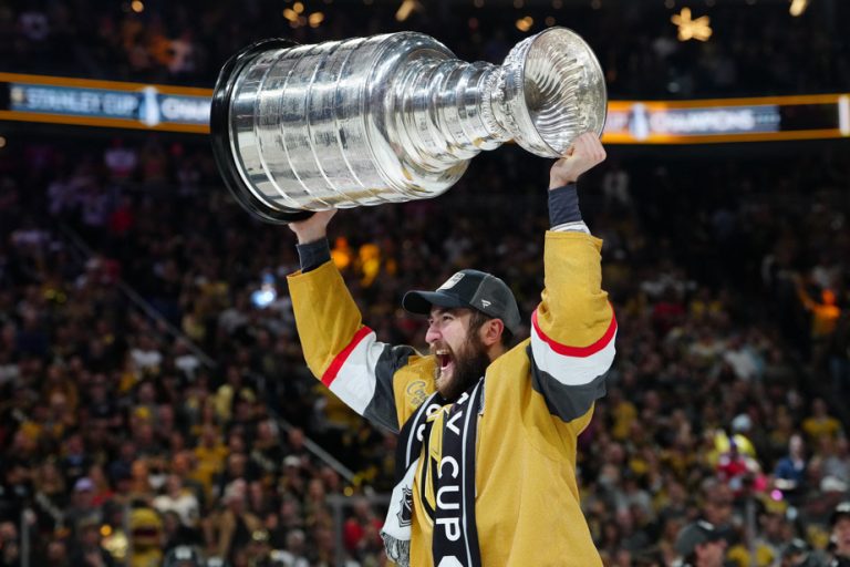 Nicholas Roy |  Fourteen successful hours with the Stanley Cup