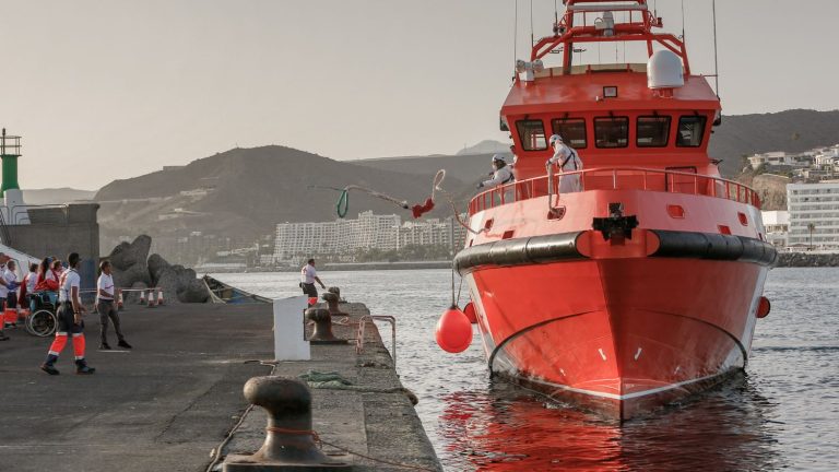 Off the Canary Islands, three boats not found with more than 300 migrants on board