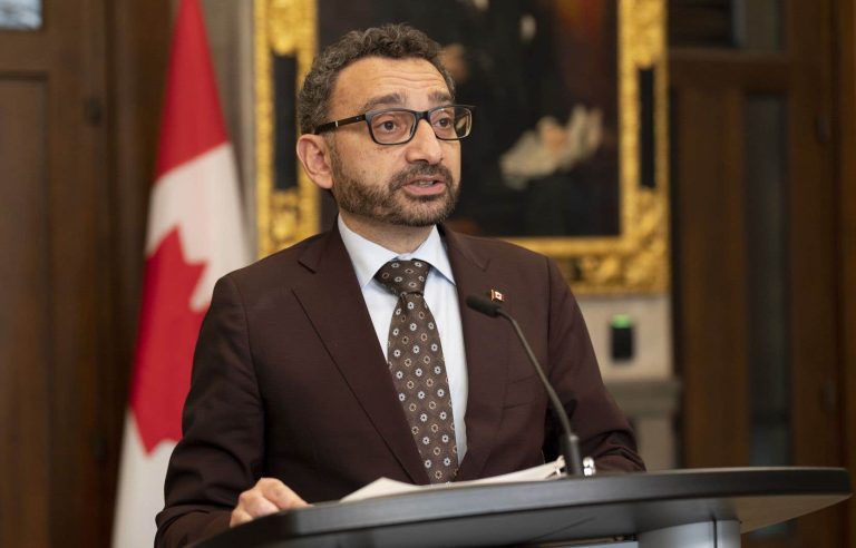 Omar Alghabra will leave the cabinet