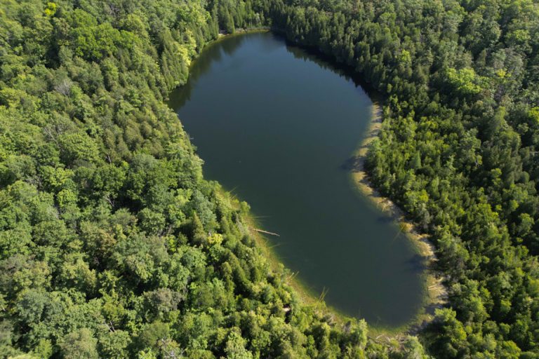 Our questions, our answers |  This Ontario lake the whole planet is talking about