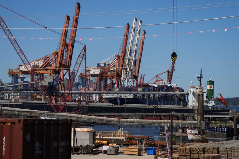 Port of Vancouver |  Union withdraws strike notice