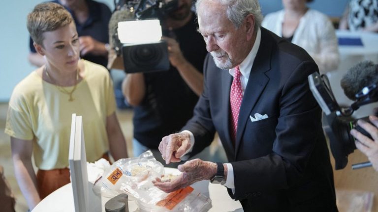 Presumed fragments of Beethoven’s skull, discovered in a chest in France, returned to Vienna