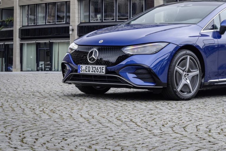 Road test |  Mercedes-Benz EQE: a little sister that casts a shadow