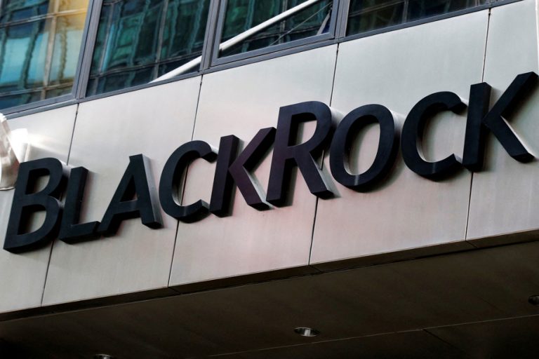 Second trimester |  Contrasting results for BlackRock, revenues are settling