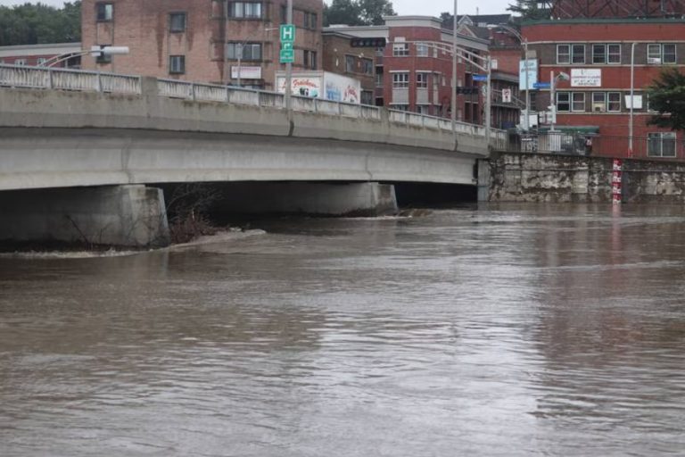 Sherbrooke |  The level of the Saint-François River under close surveillance