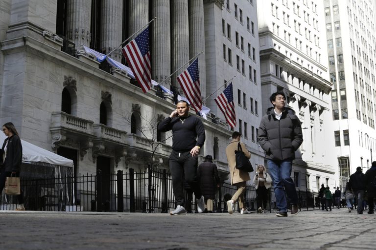 Shortened session |  US stock markets up slightly