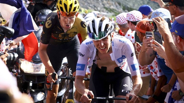 Tadej Pogacar cracks in the Col de la Loze, the 17th stage won by Felix Gall