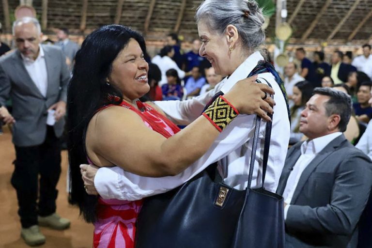 The Brazilian Constitution translated for the first time into an indigenous language