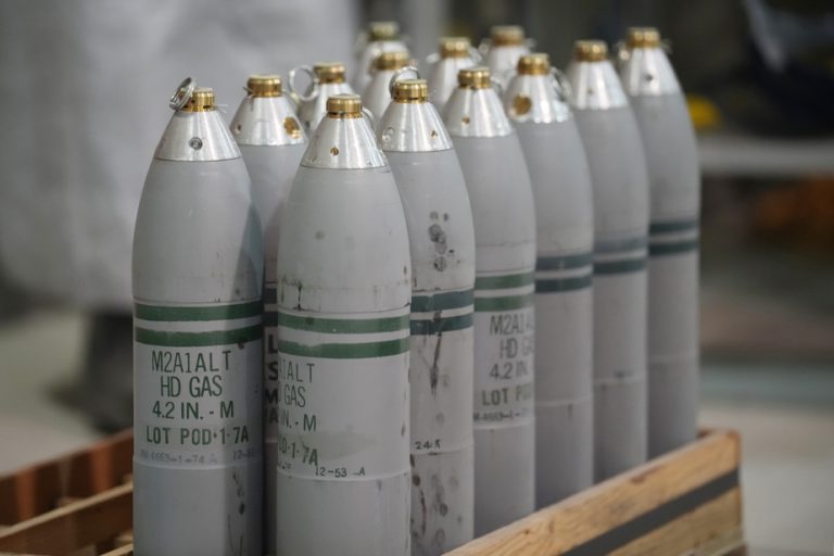 The United States destroys its last chemical weapons