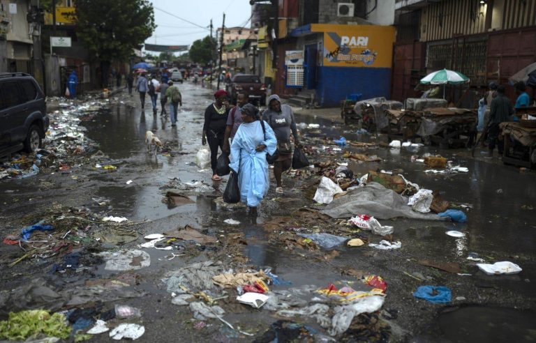 The head of the UN in Haiti to assure the population of his “solidarity”