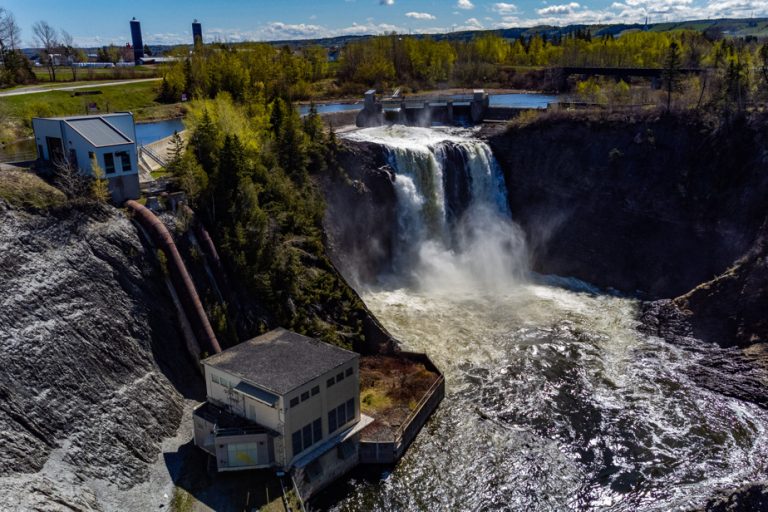 The life of the rivers – Rivière Mitis |  Disused but affectionate works