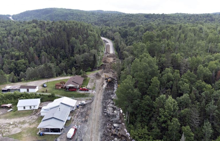 The search continues in Rivière-Éternité to find two forties