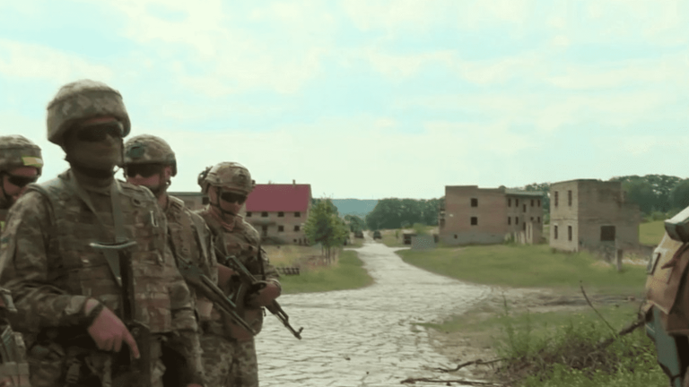 War in Ukraine: in Poland, French soldiers train Ukrainian soldiers