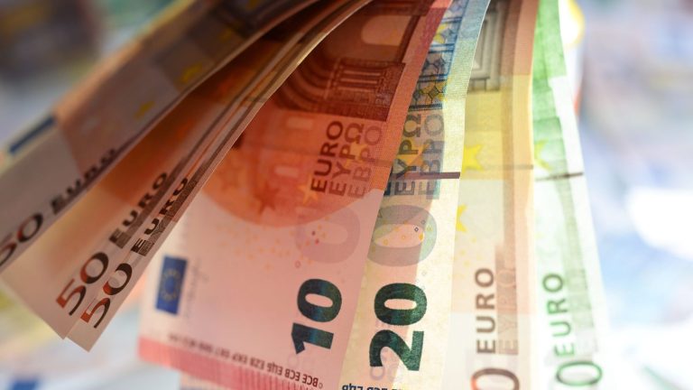 What will future eurozone banknotes look like?