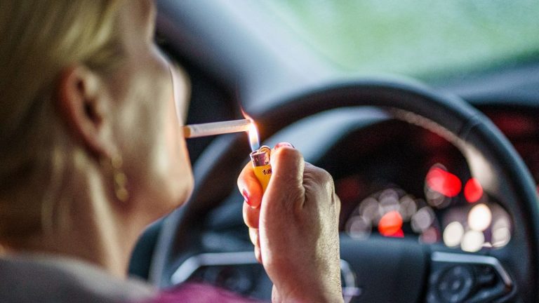 a bill to ban smoking in cars when children or pregnant women are on board