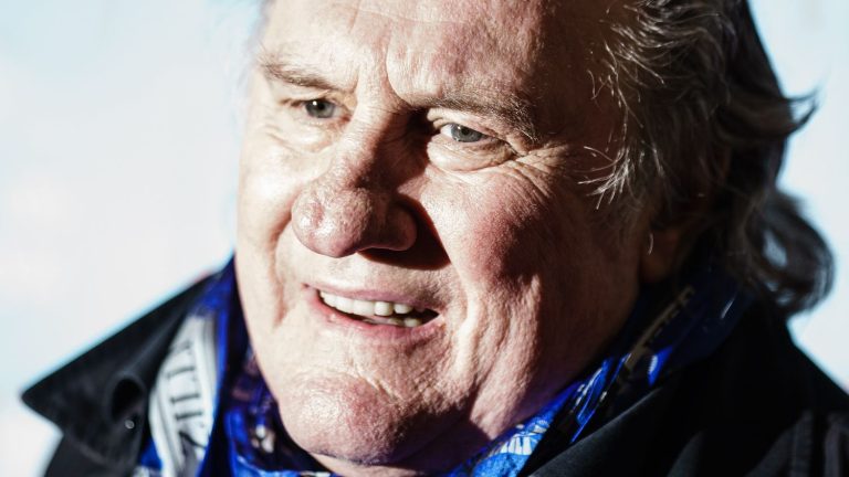 a new woman accuses Gérard Depardieu of sexual assault during a filming in 2015