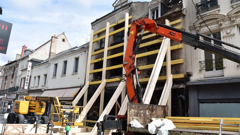 after urban violence, Montargis at the time of reconstruction