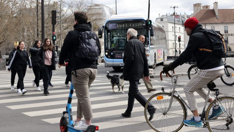 electric scooter accidents cause injuries as serious as on bicycles or motorcycles, according to a study