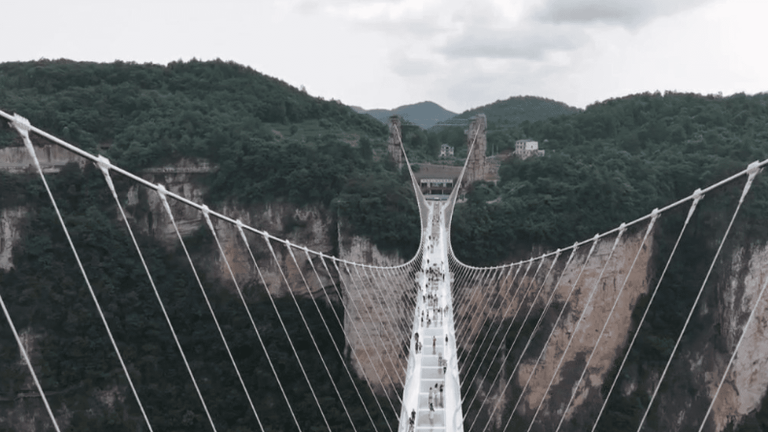 exploring the thrilling Zhangjiajie Bridge