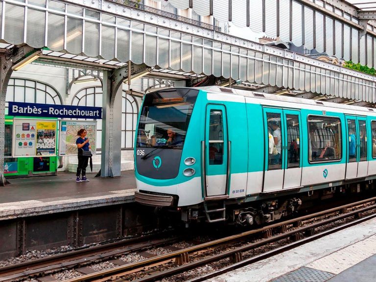 “safe places” soon to be tested in the Paris metro against sexist and sexual violence