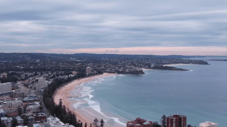 the unknown dive sites of Sydney Bay