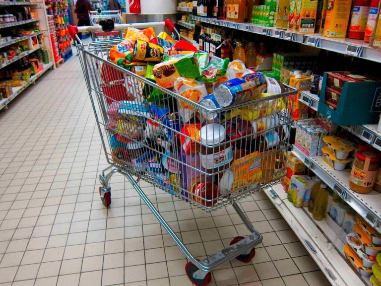 6 ways to combat this misleading commercial practice during your future supermarket purchases!