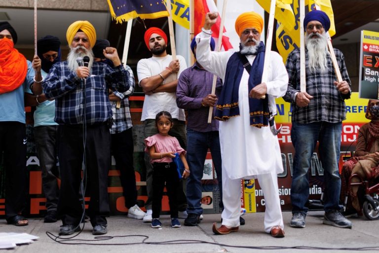 Canada |  Hundreds of Sikhs demonstrate against the Indian government