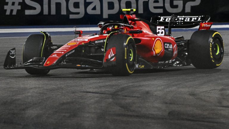 Carlos Sainz wins the Singapore Grand Prix, Red Bull falls for the first time this season