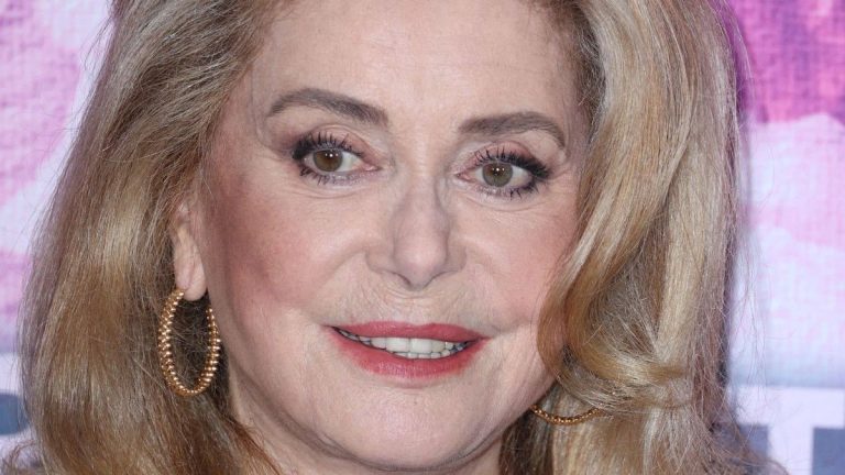 Catherine Deneuve remembers the “night at her mistress’s”!