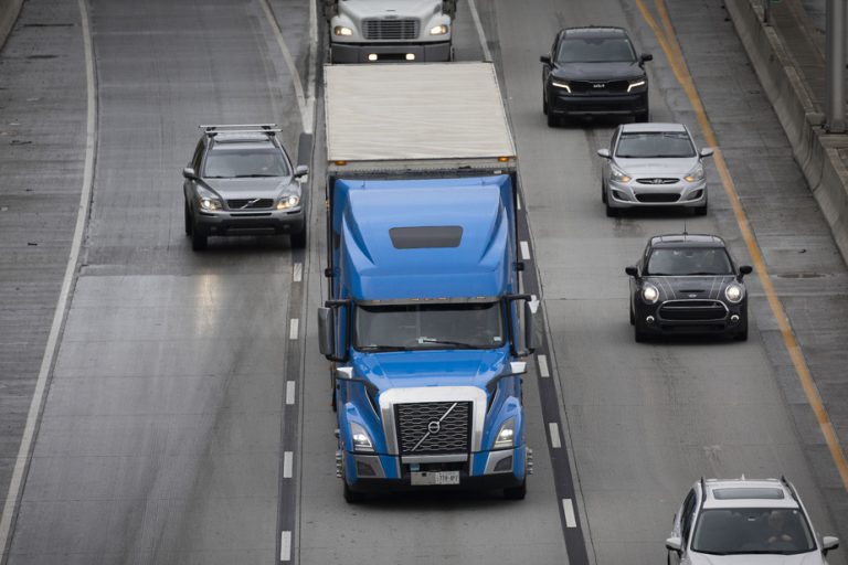 Climate change |  Quebec must curb truck transport, pleads an advisory committee