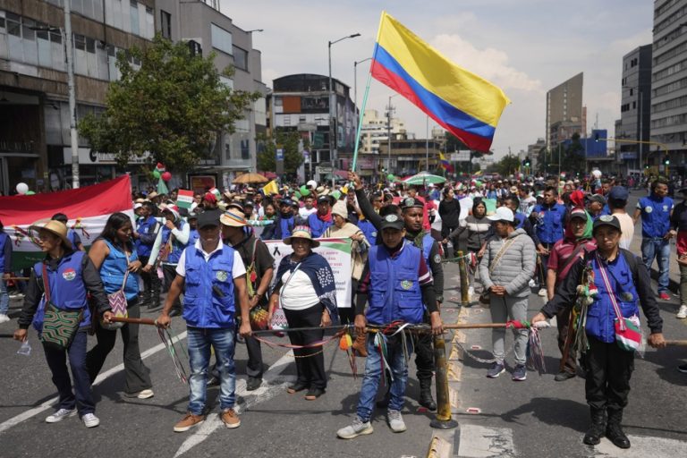 Colombia |  Thousands demonstrate in support of President Petro