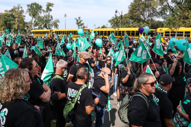 Common Front demonstration |  “Wake up, our people are angry”