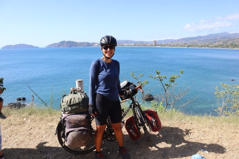 Confidences of travelers |  From Alaska to Ecuador, solo and by bike