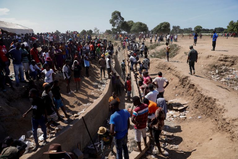 Dominican Republic |  The border with Haiti closed until the canal project is abandoned