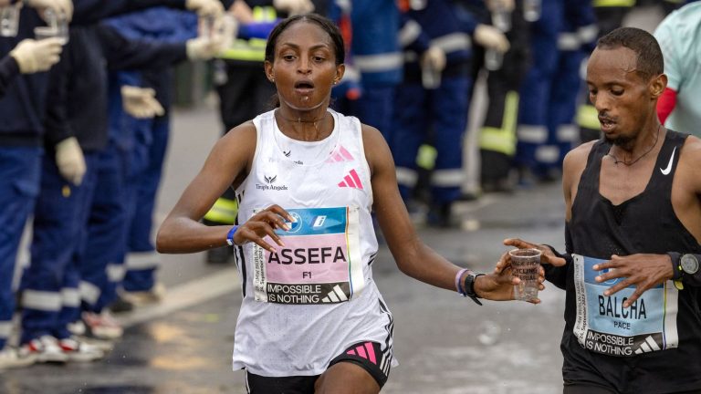 Ethiopian Tigist Assefa shatters the world record at the Berlin marathon, Eliud Kipchoge wins a fifth title