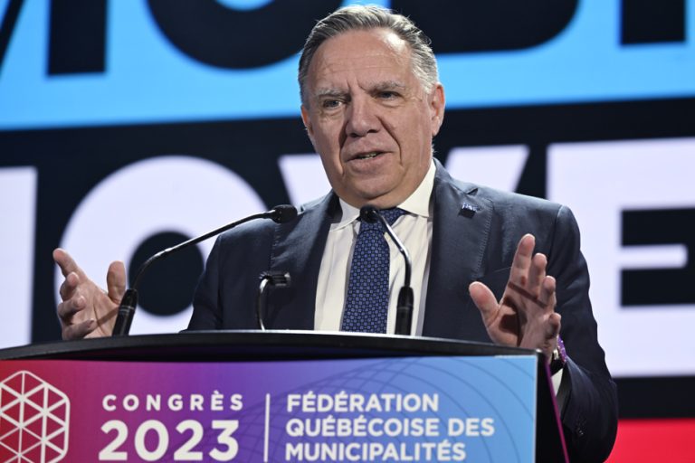 FQM Congress |  More money for housing, no more transfers, says Legault