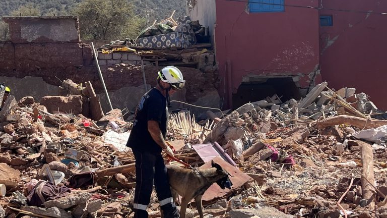 French rescuers intervene discreetly after the earthquake in Morocco