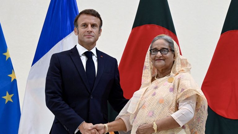 In Bangladesh, Emmanuel Macron defends his “third way in the Indo-Pacific”, torn between the United States and China