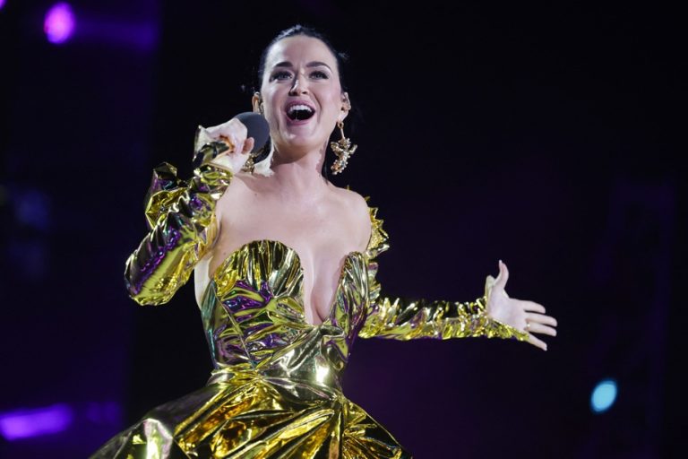 Katy Perry sells her catalog for 225 million