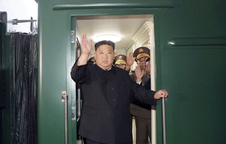 Kim Jong-un leaves Pyongyang by train for Russia