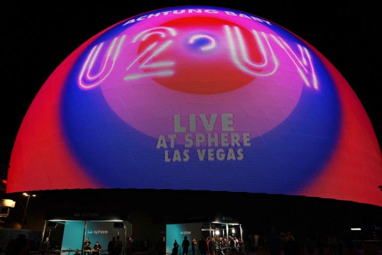 Las Vegas MSG Sphere |  U2 gives the first concert of its residency